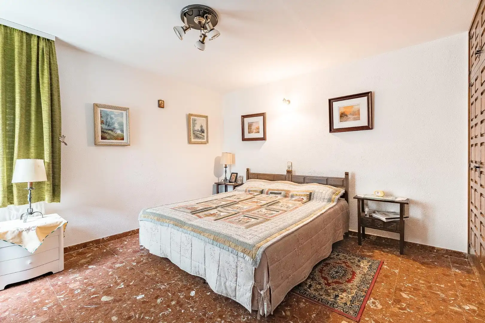 Habitación de Casa o chalet en venta en Cabanelles con Calefacción, Terraza y Balcón