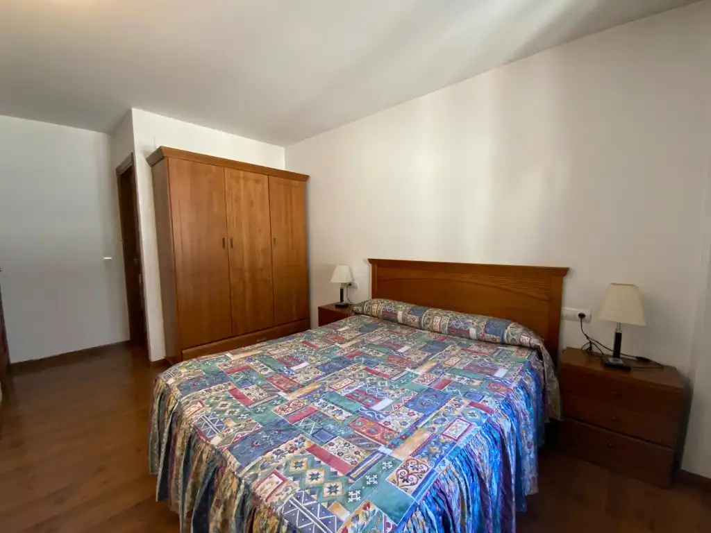 Habitación de Apartamento en venta en Sahún con Balcón