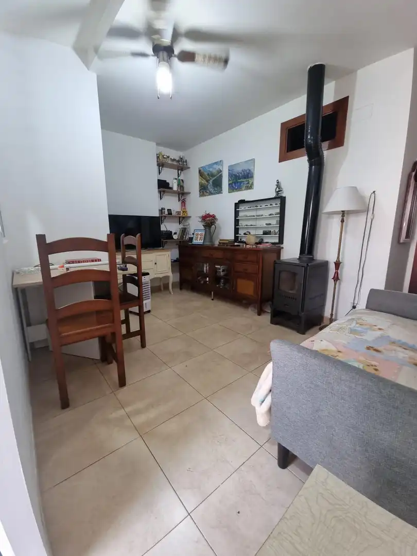 Sala de estar de Casa adosada en venta en Castellar del Vallès con Calefacción, Jardín privado y Terraza