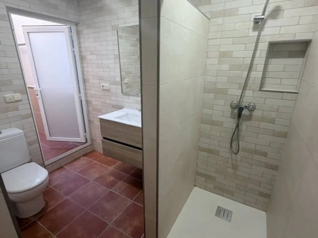 Baño de Apartamento de alquiler en Almuñécar con Terraza