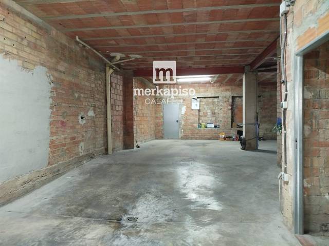 Local comercial en Venta en Calafell Poble