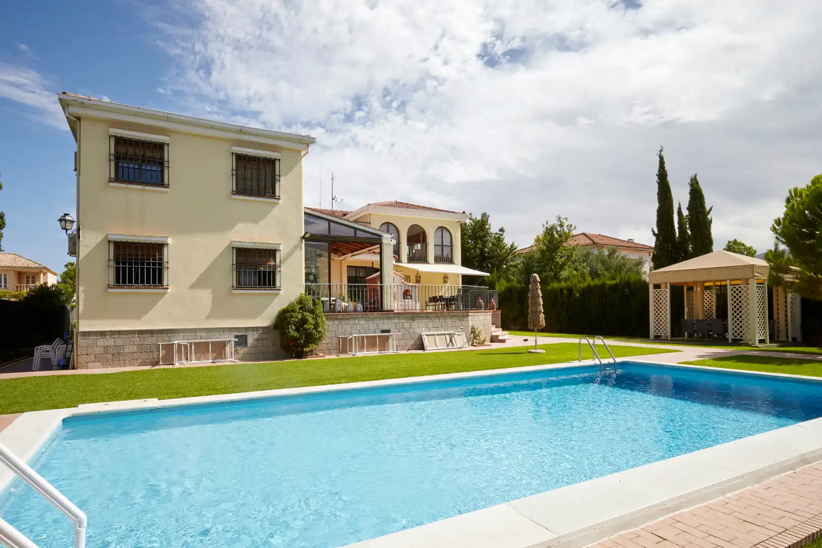 Detached house with pool for sale in Urbanizacion Campolivos 20, imagen 2