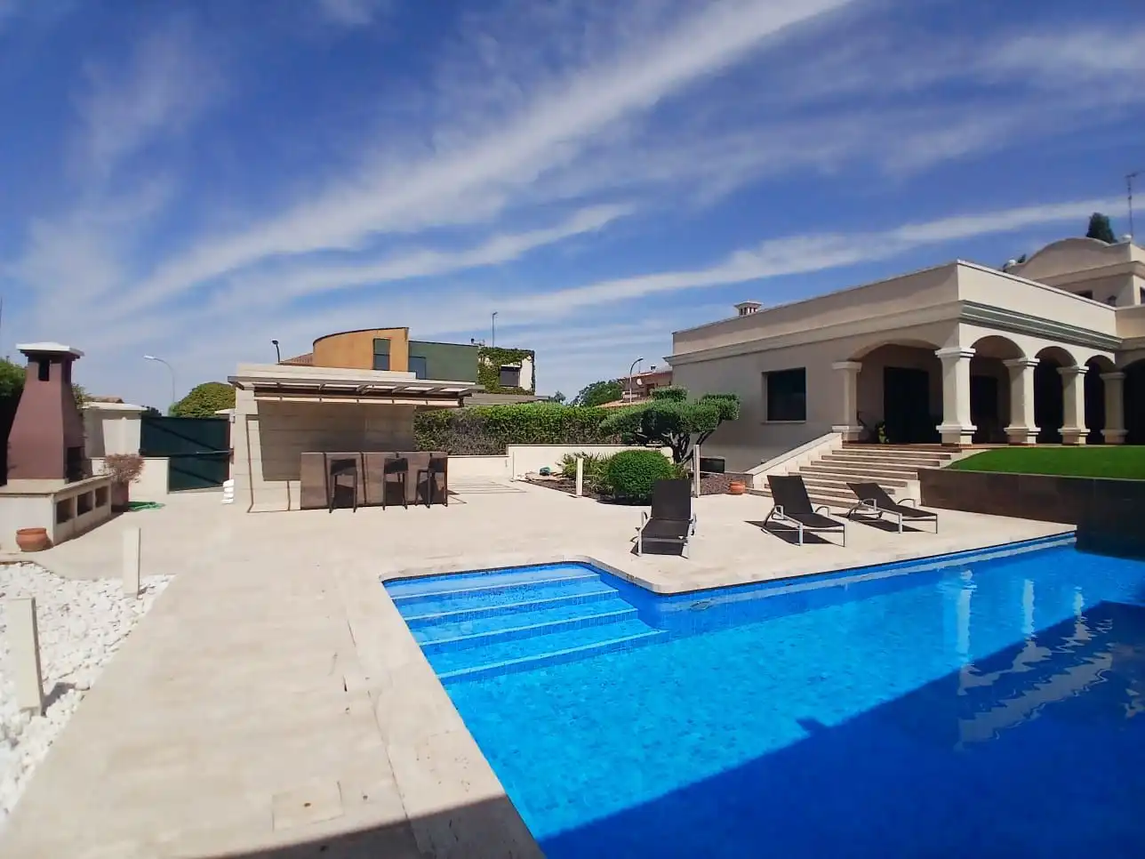 Piscina de Casa o xalet en venda en Valdepeñas amb Aire condicionat, Calefacció i Traster