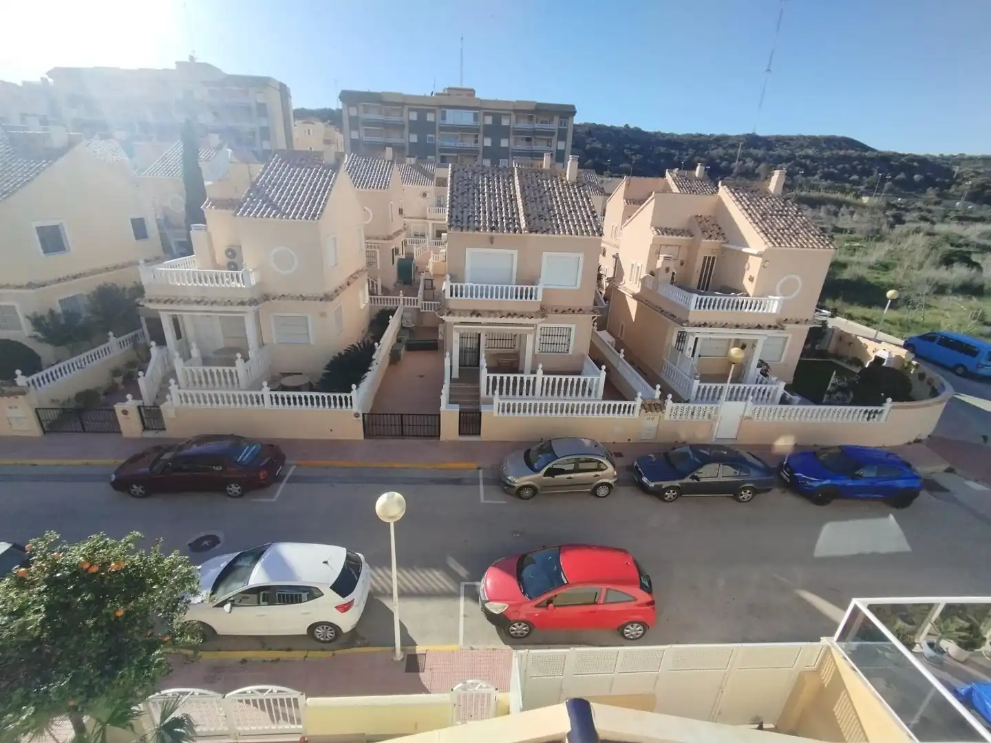 Vista exterior de Casa adosada en venta en Guardamar del Segura con Aire acondicionado, Calefacción y Amueblado