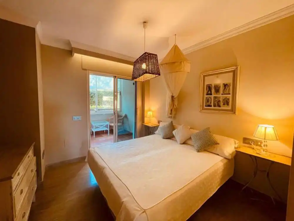 Habitación de Planta baja de alquiler en Marbella con Aire acondicionado, Terraza y Piscina