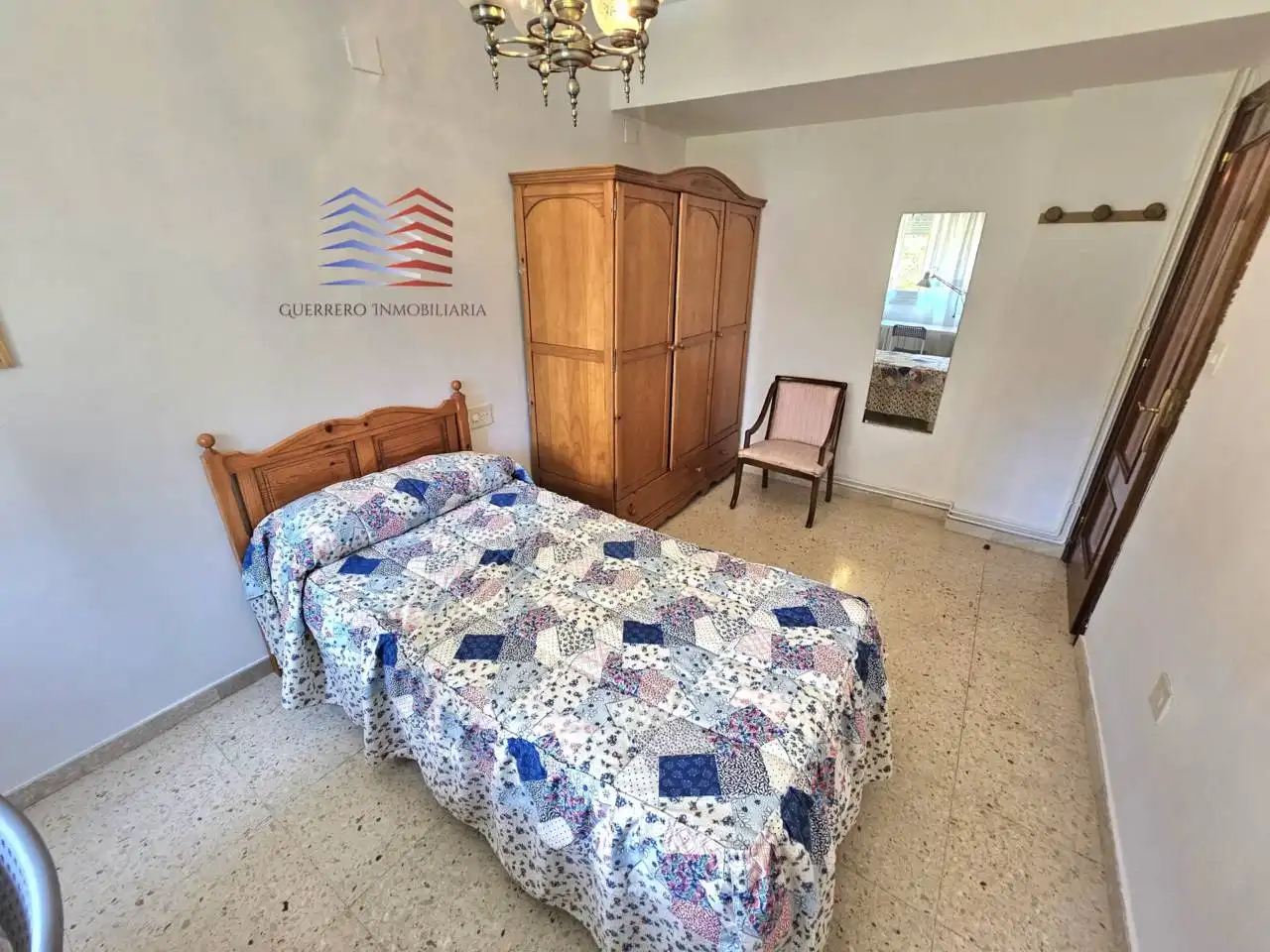Habitación de Piso de alquiler en Ourense Capital  con Calefacción y Amueblado