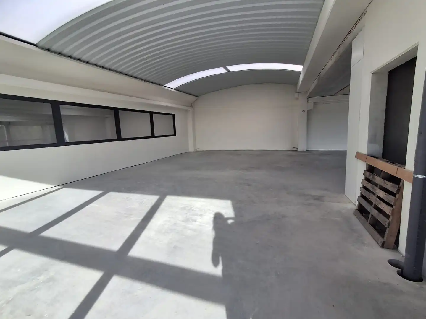 Nave industrial de alquiler en Sitges con Alarma