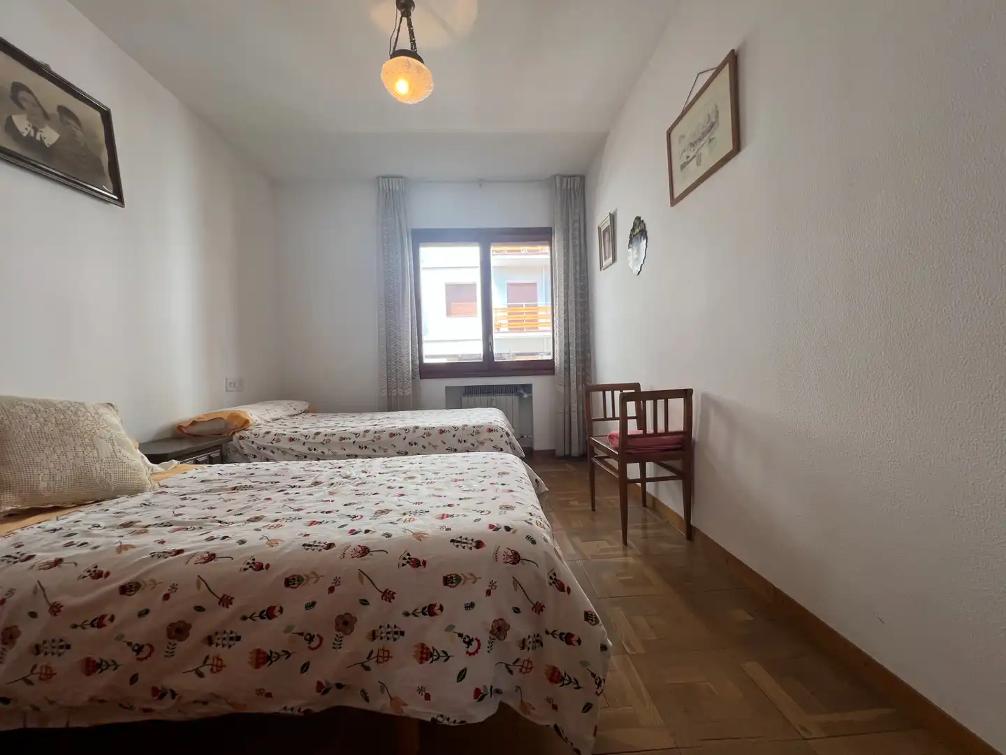 Schlafzimmer von Wohnung zum Verkauf in Jaca mit Abstellraum und Balkon
