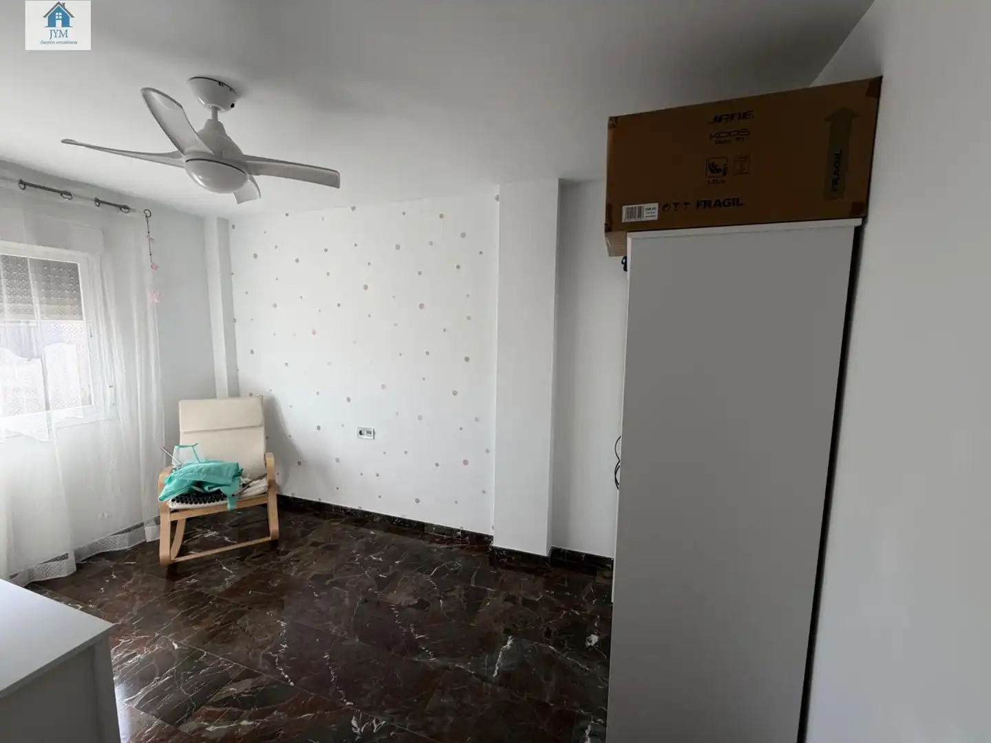 Casa adosada en venta en La Zubia con Jardín privado y Balcón