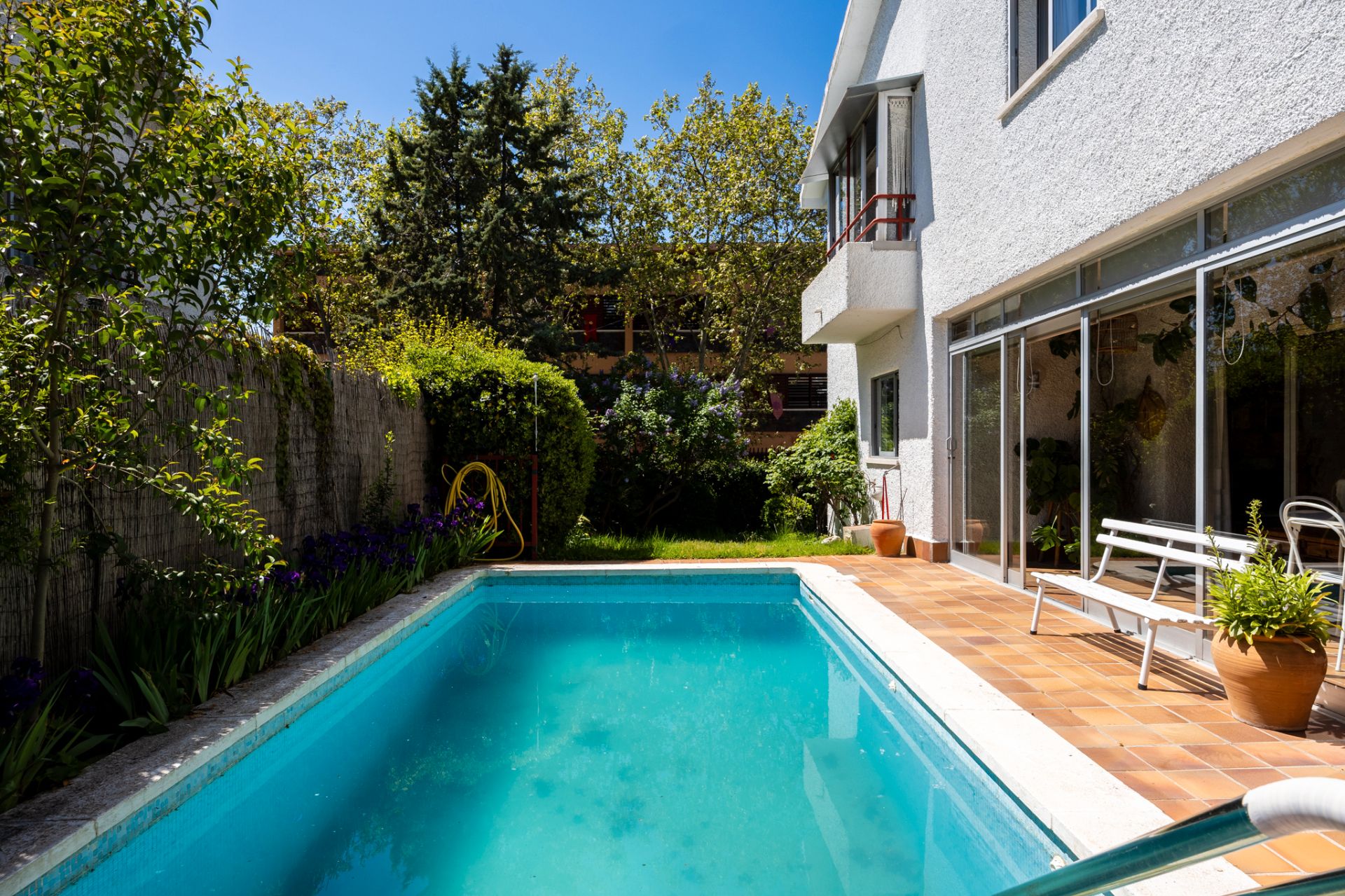 Piscina de Casa o chalet en venta en  Madrid Capital con Calefacción, Jardín privado y Terraza