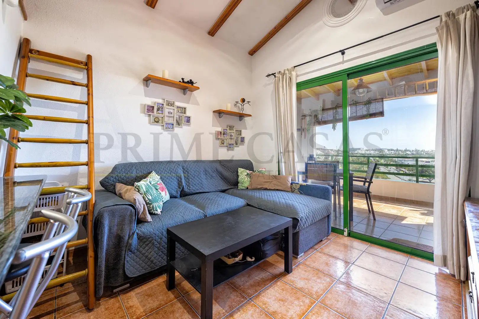 Sala de estar de Casa o chalet en venta en San Bartolomé de Tirajana con Calefacción, Terraza y Amueblado