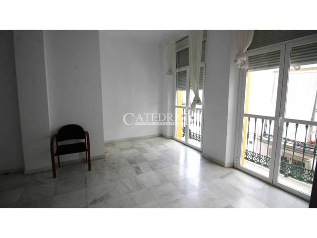 Piso en Alquiler en Calle Baños en Encarnación - Regina