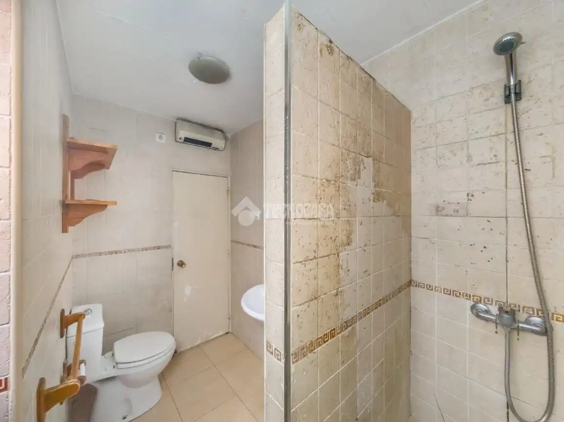 Baño de Casa adosada en venta en Ciudad Lineal