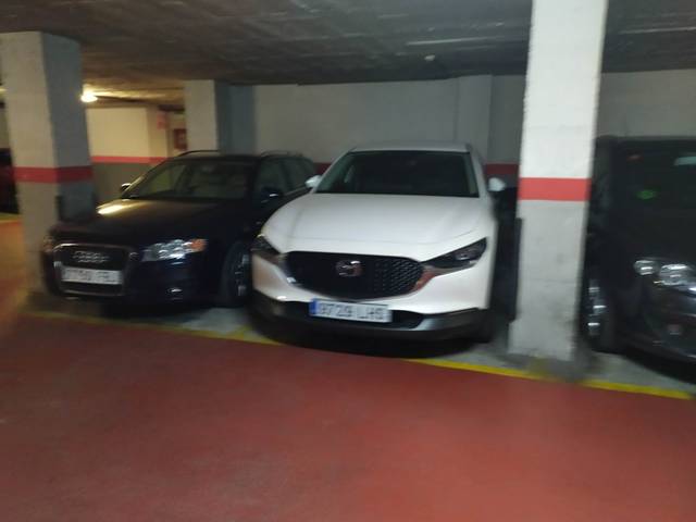 Garaje en Alquiler en Carrer de Gomis, 52 en Vallcarca i els Penitents