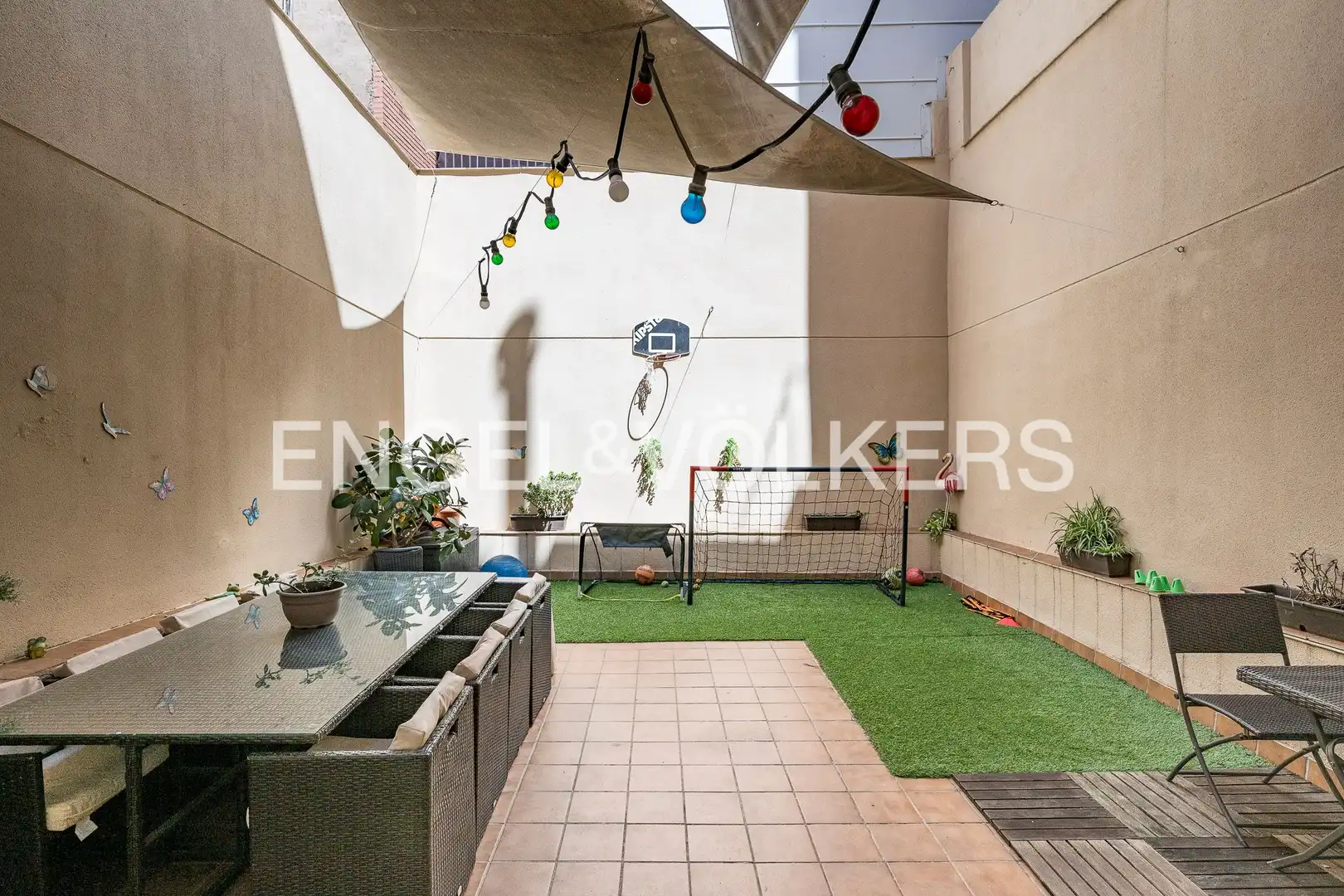 Terrasse von Wohnung zum Verkauf in L'Hospitalet de Llobregat mit Klimaanlage, Heizung und Terrasse