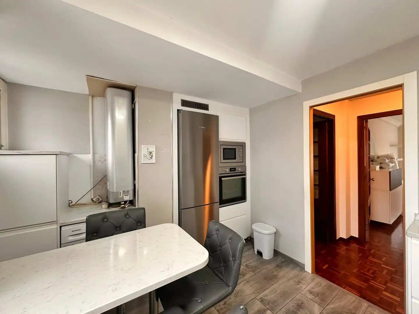 Kitchen of Flat for rent in Vigo   with Furnished, Oven and Washing machine