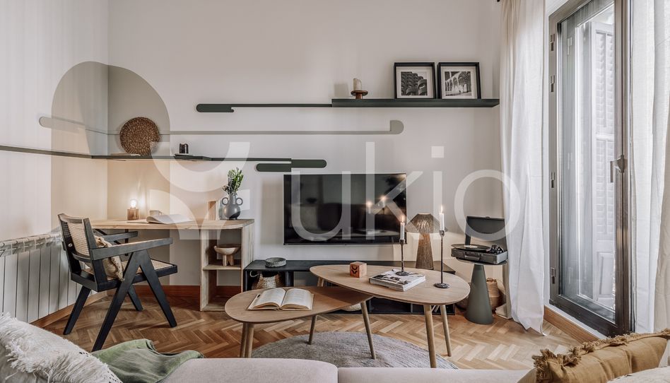 Apartamento de alquiler en Calle del Duque de Osuna, Universidad - Malasaña - Imagen 2
