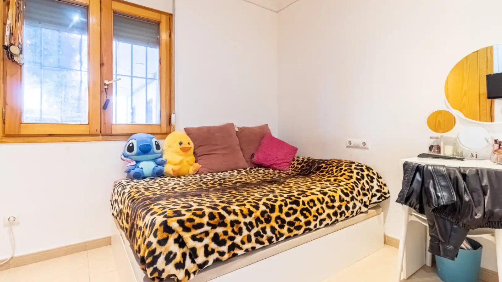 Habitación de Apartamento en venta en Dénia con Aire acondicionado, Calefacción y Jardín privado