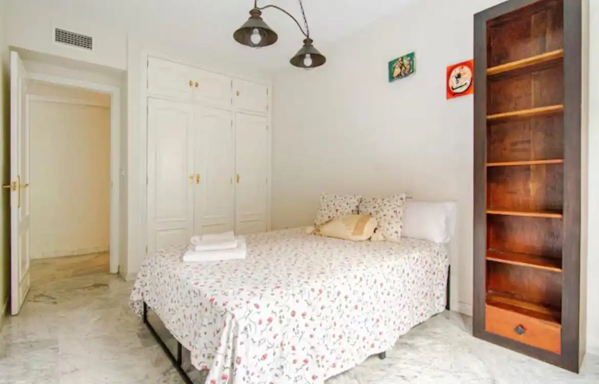 Dormitori de Pis en venda en Córdoba amb Aire condicionat, Jardí privat i Terrassa