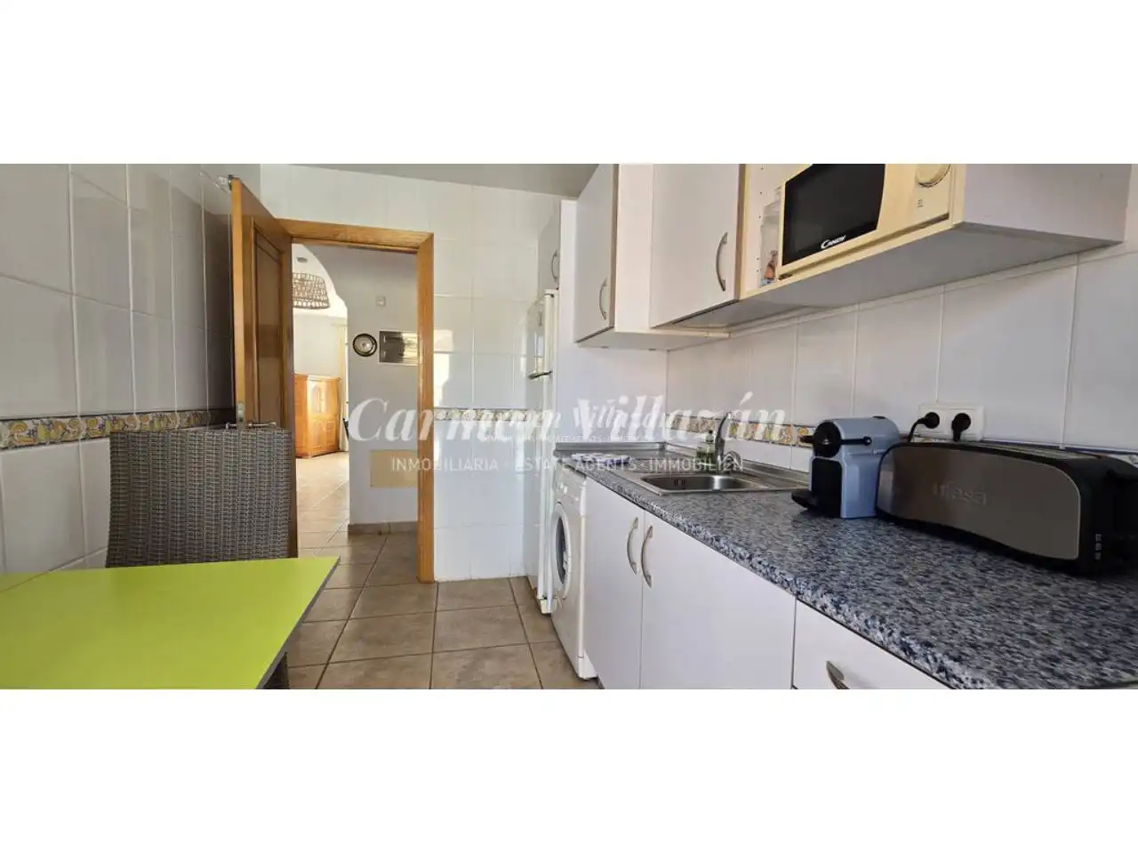 Cocina de Apartamento en venta en Antigua con Amueblado, Balcón y Piscina comunitaria