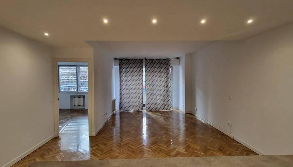 Photo 1 of Flat to rent in Hispanoamérica - Bernabéu, Madrid