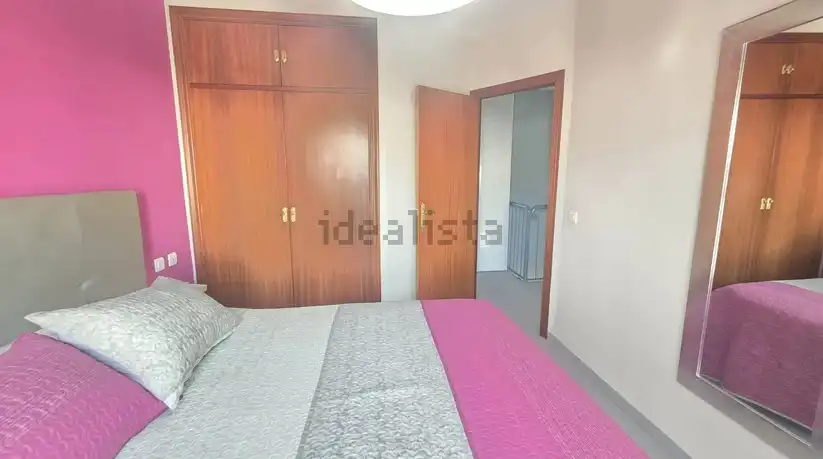 Dormitori de Casa adosada en venda en El Portil amb Aire condicionat i Balcó