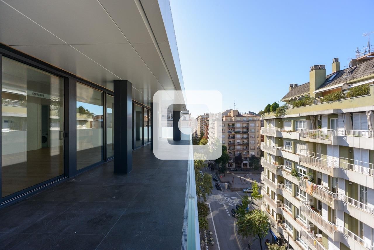 Terrace of Attic for sale in Girona Capital  with Air Conditioner, Heating and Parquet flooring