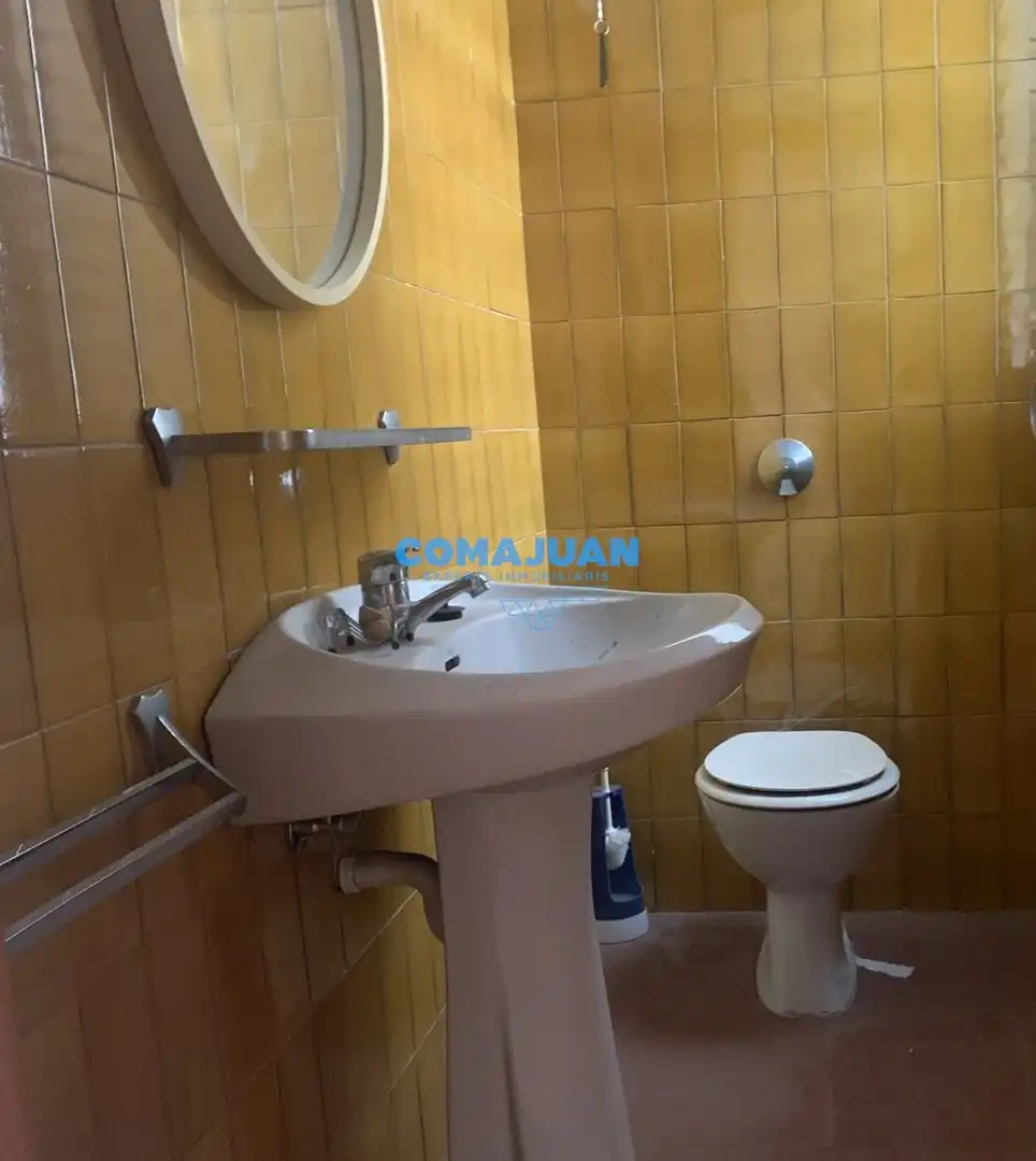 Badezimmer von Country house zum Verkauf in Mataró mit Klimaanlage, Heizung und Terrasse