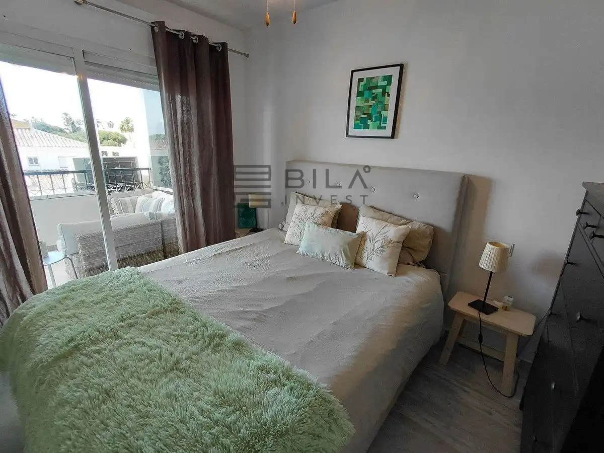 Piso con piscina en venta en Santa Teresa de Calahonda, imagen 12