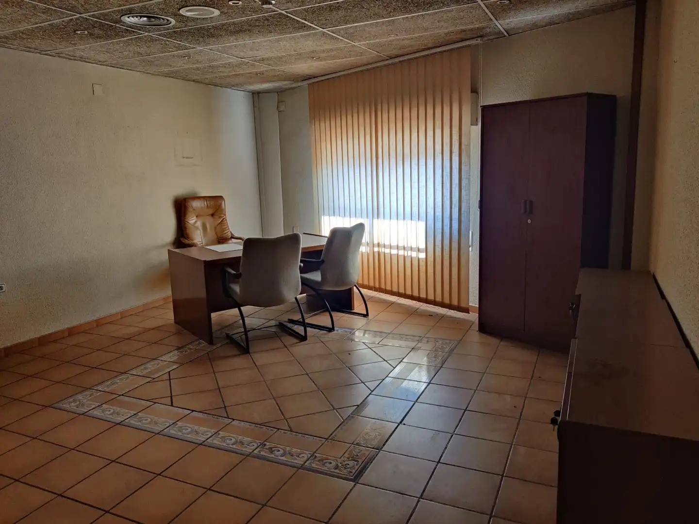 Industrial building for sale in Calle Huelma 101, imagen 10