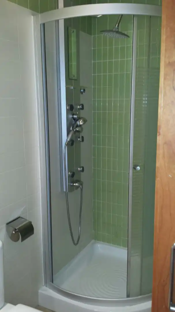 Baño de Estudio en venta en Murcia con Amueblado y Lavadora