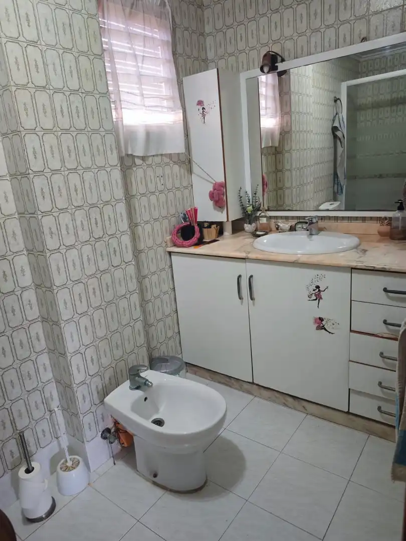 Bathroom of Flat for sale in Benetússer  with Air Conditioner and Balcony