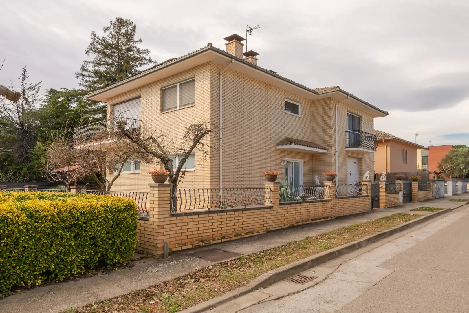 Houses for sale in Besalú