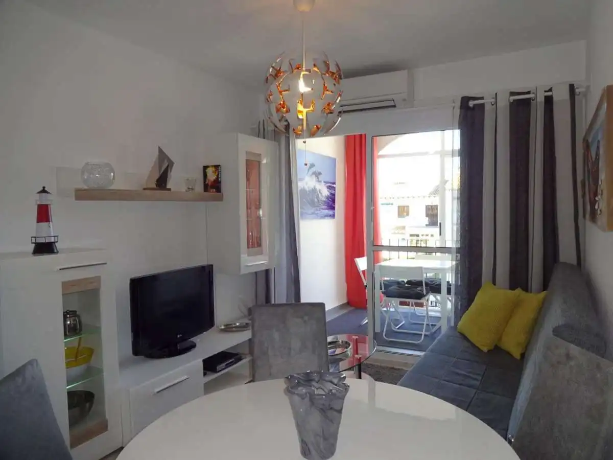 Sala de estar de Casa o chalet en venta en Torrevieja con Terraza, Amueblado y Piscina comunitaria