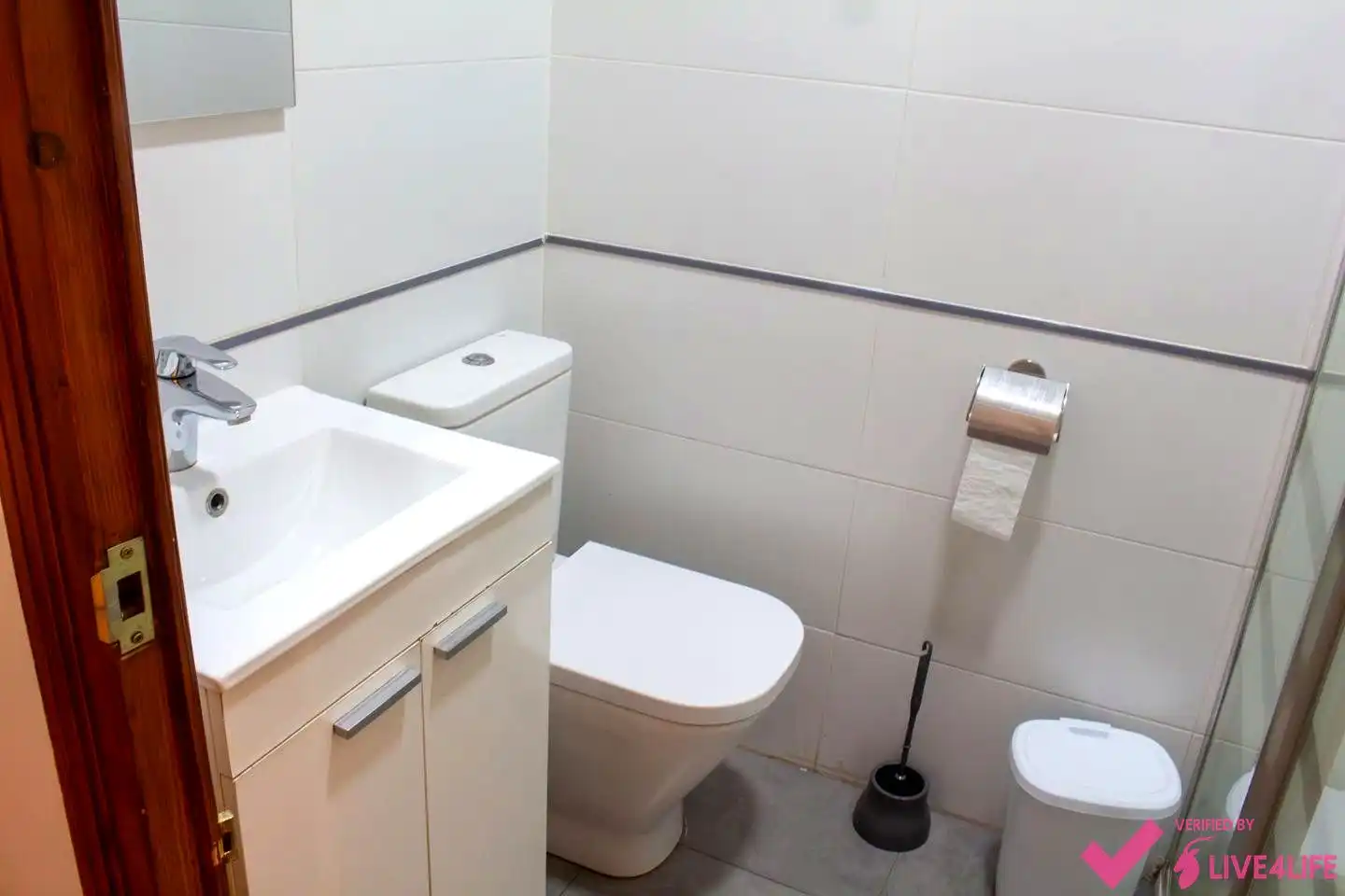Badezimmer von Wohnung zur untervermieten in Valencia mit Möbliert