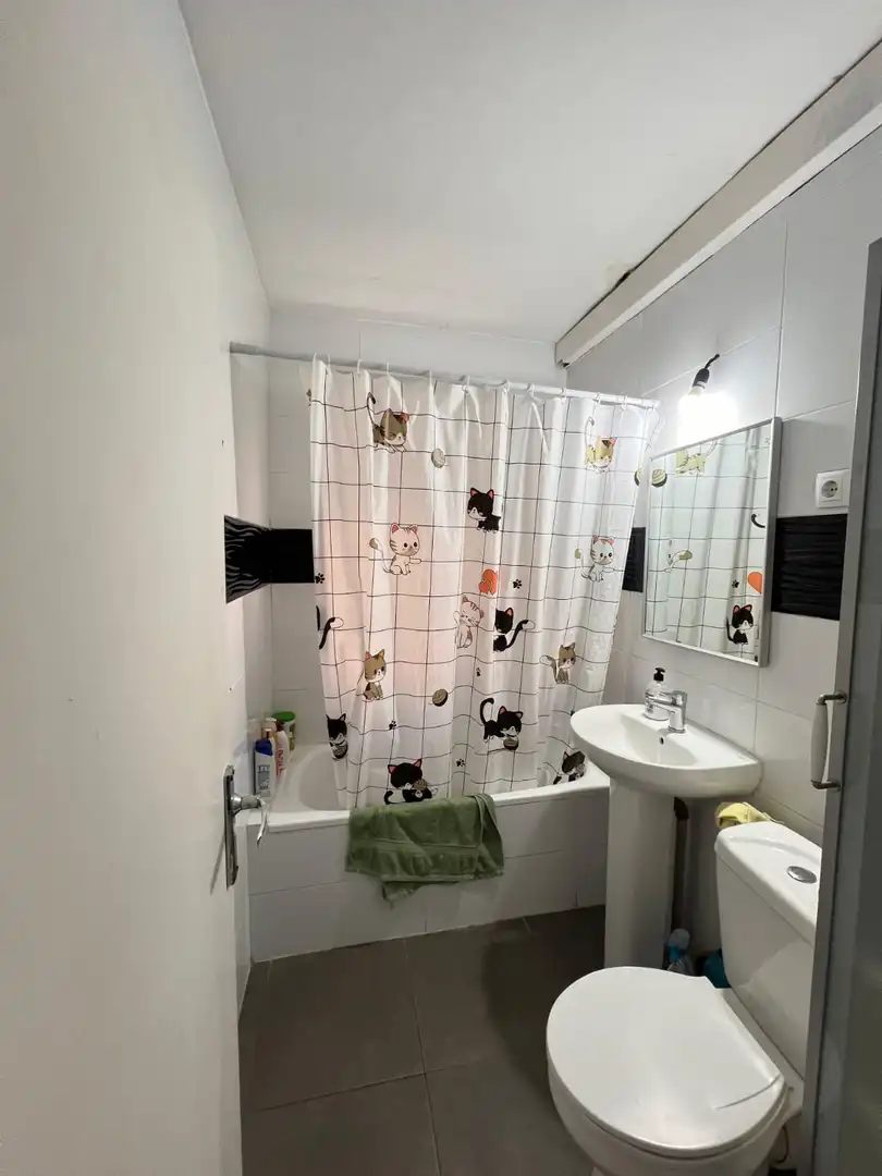 Baño de Piso en venta en Barcelona con Balcón