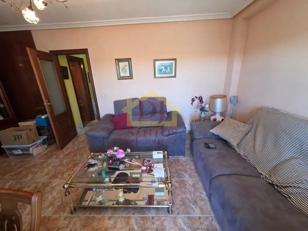 Sala d'estar de Casa o xalet en venda en Salamanca