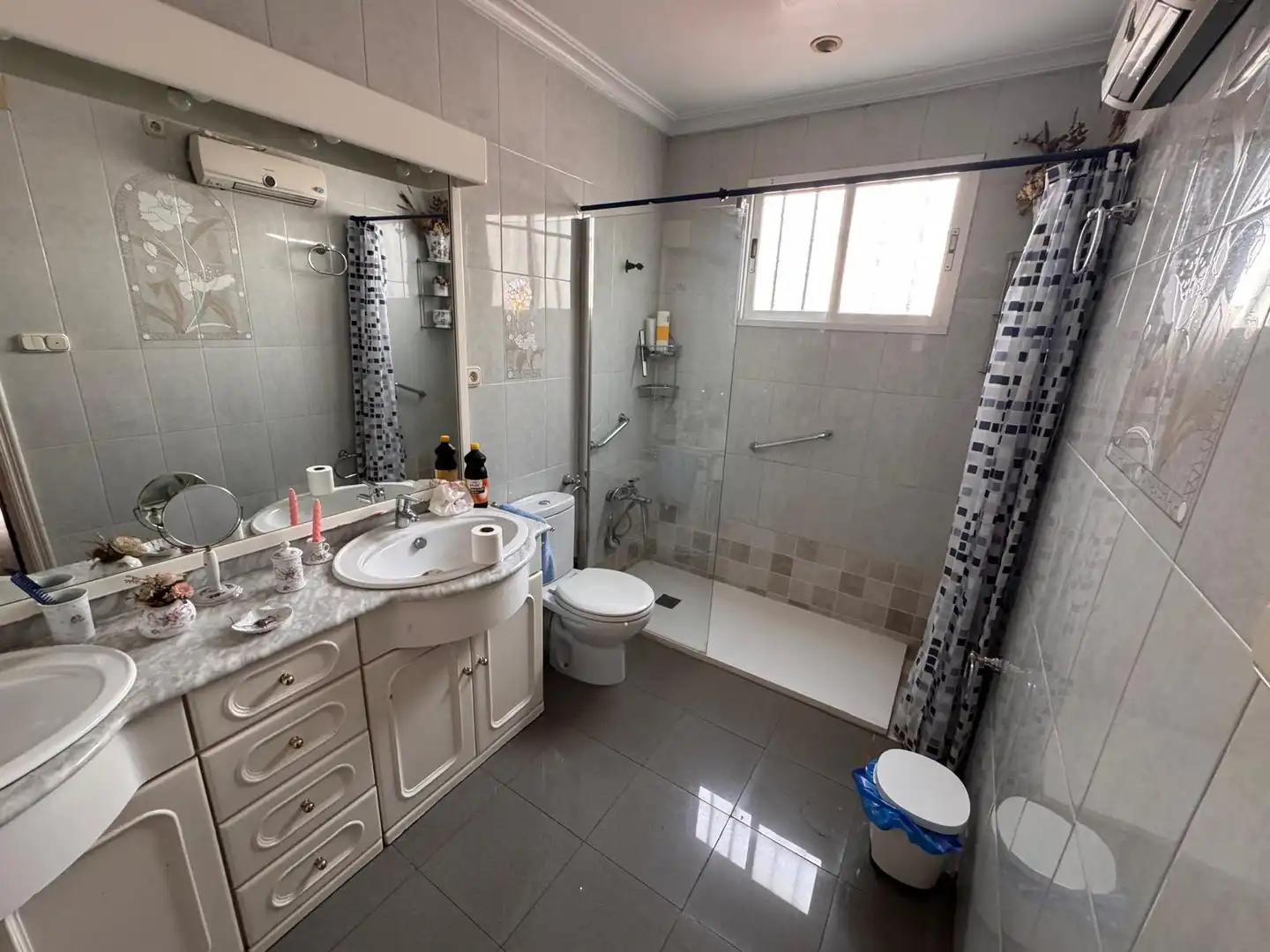 Baño de Casa o chalet en venta en Elda con Aire acondicionado, Terraza y Amueblado