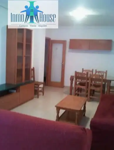 Sala d'estar de Pis en venda en Albacete amb Calefacció i Moblat