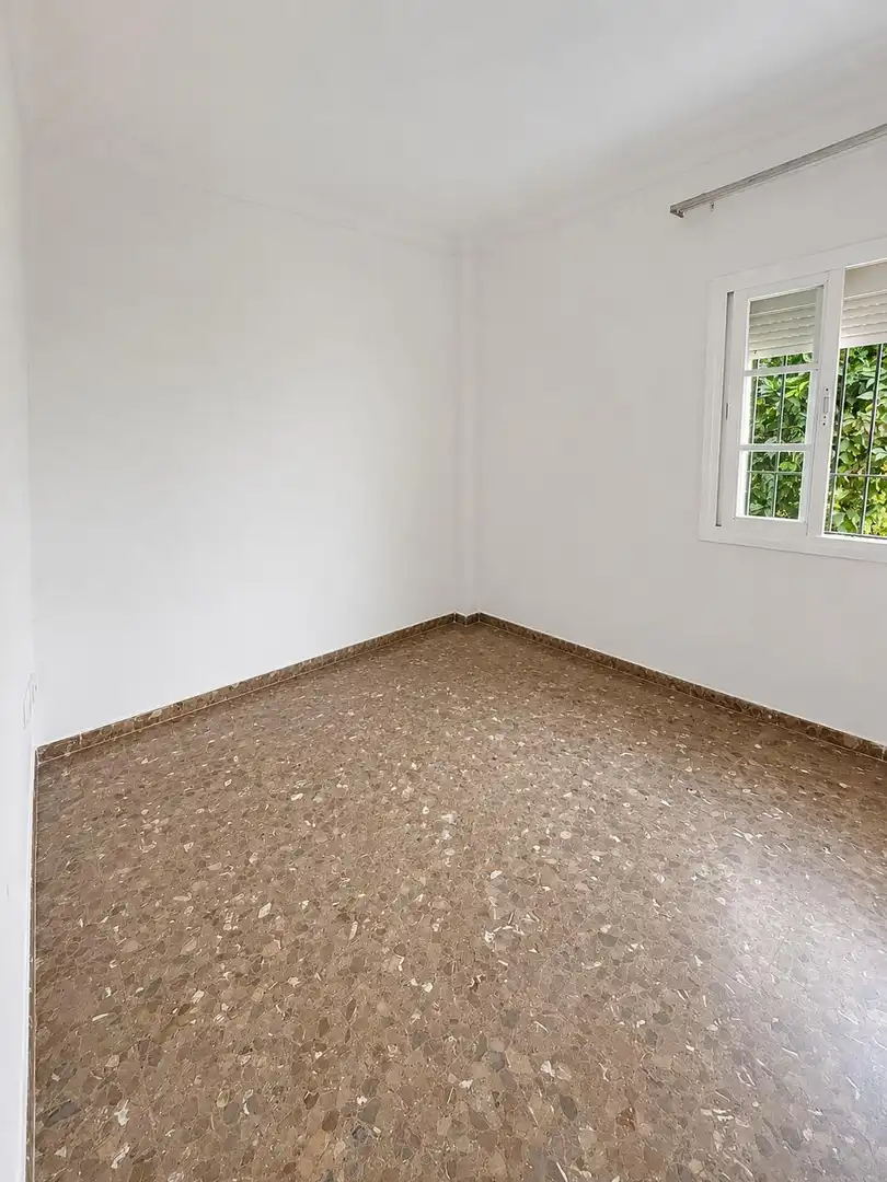 Habitación de Casa adosada en venta en Algeciras con Terraza