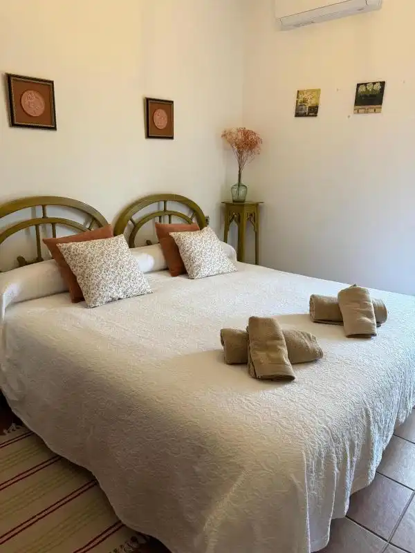 Bedroom of Houses for sale in Torre de Juan Abad  with Air Conditioner, Heating and Private garden