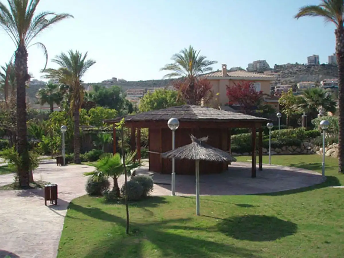 Casa o xalet de lloguer a Ressol, Bonalba - Cotoveta