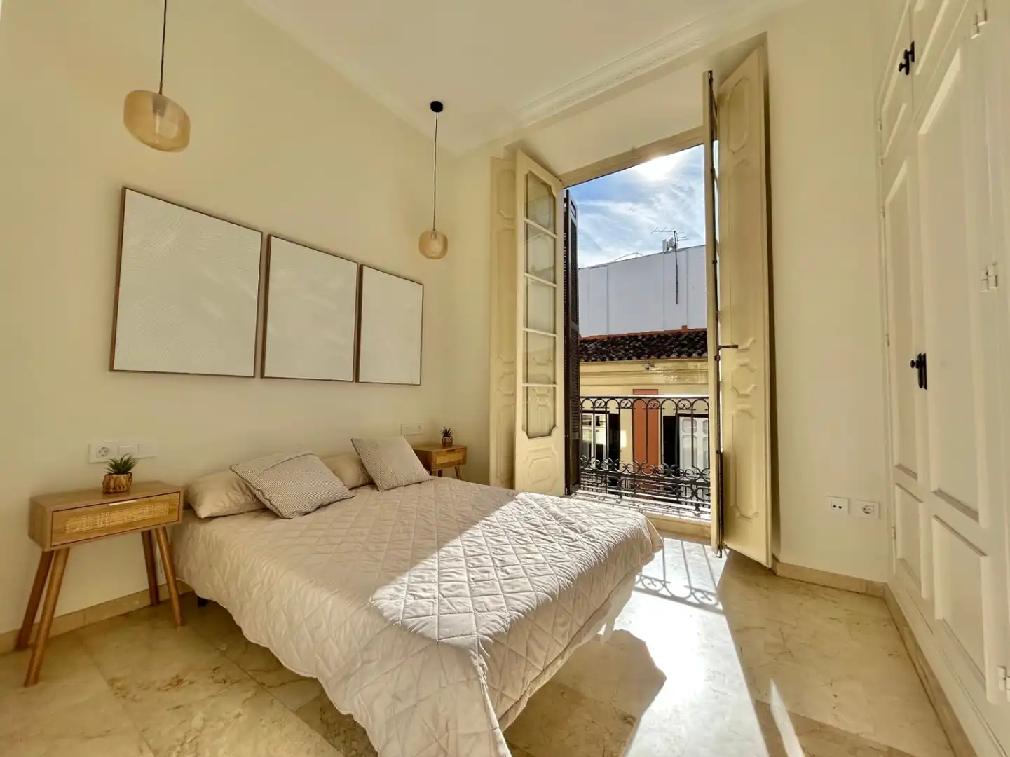 Bedroom of Apartments for sale in Málaga  with Air Conditioner, Heating and Furnished