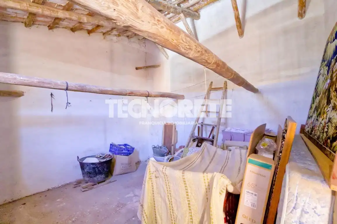 Casa adosada en venta en Consuegra con Jardín privado