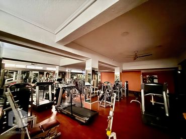 Local comercial en venda a Parque Lisboa - La Paz