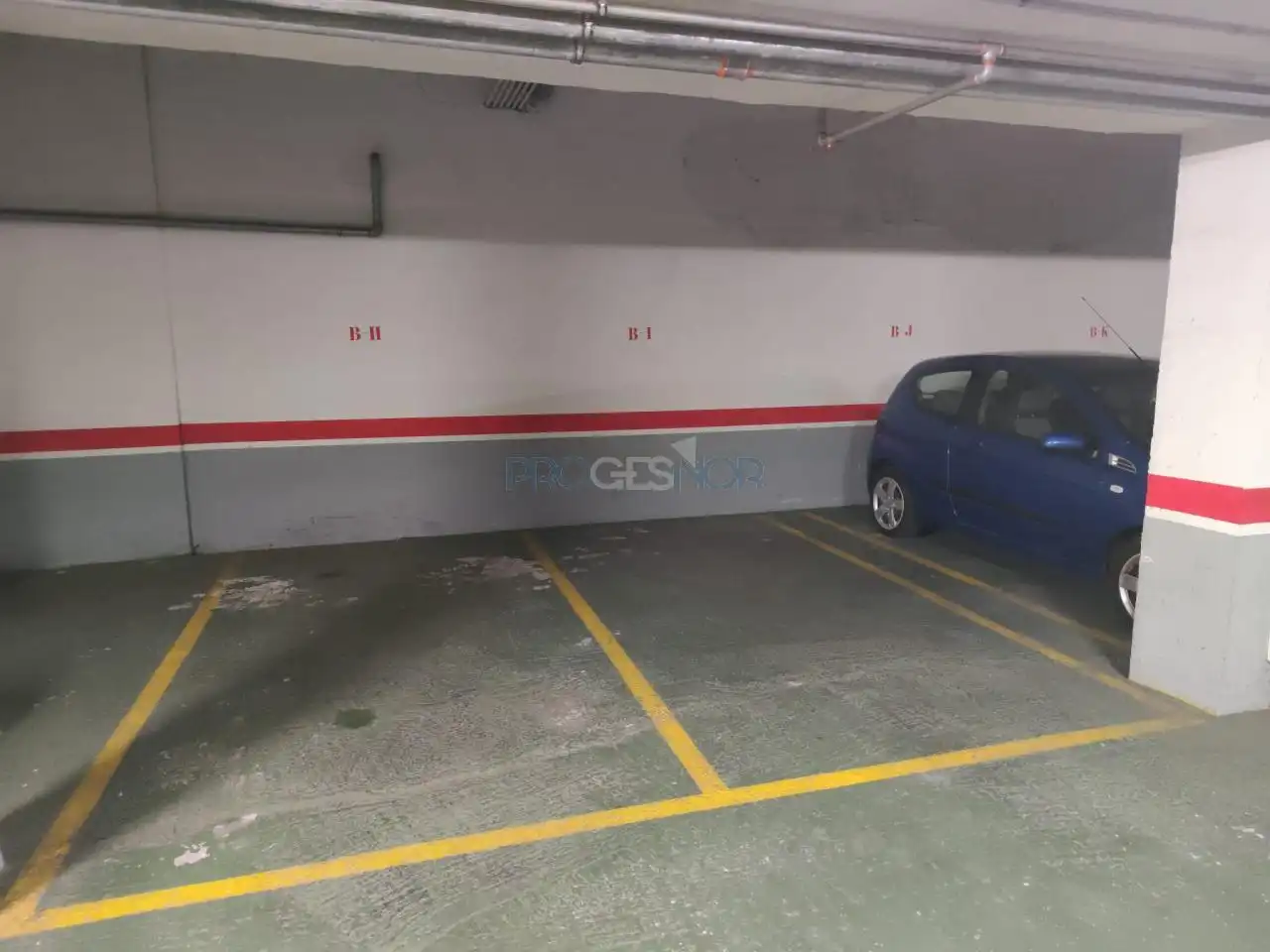 Parking de Apartamento en venta en San Andrés del Rabanedo con Calefacción, Parquet y Terraza