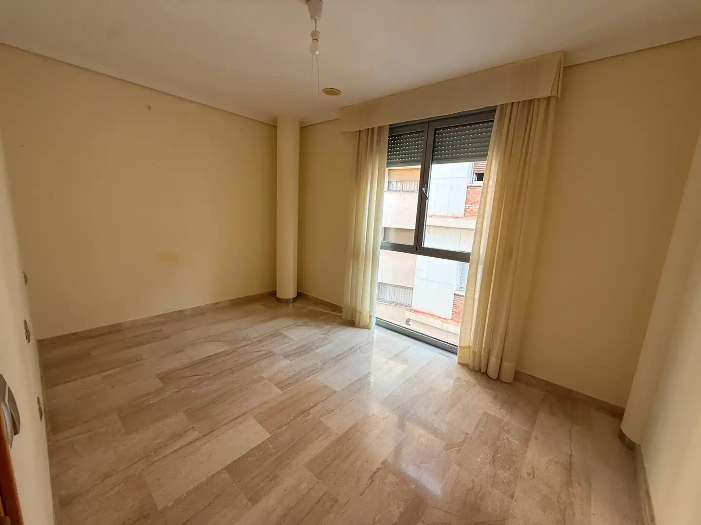 Bedroom of Flat for sale in Córdoba  with Air Conditioner and Heating