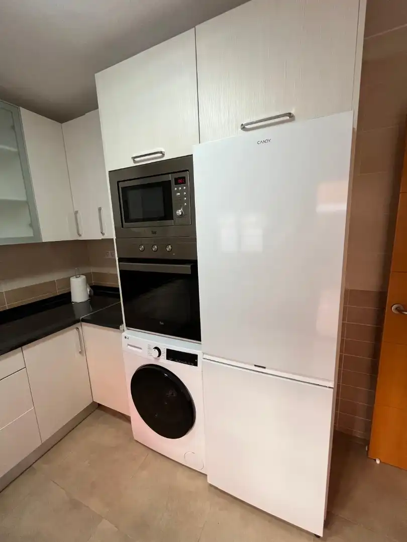 Cuina de Casa adosada en venda en Vélez-Málaga amb Aire condicionat i Terrassa