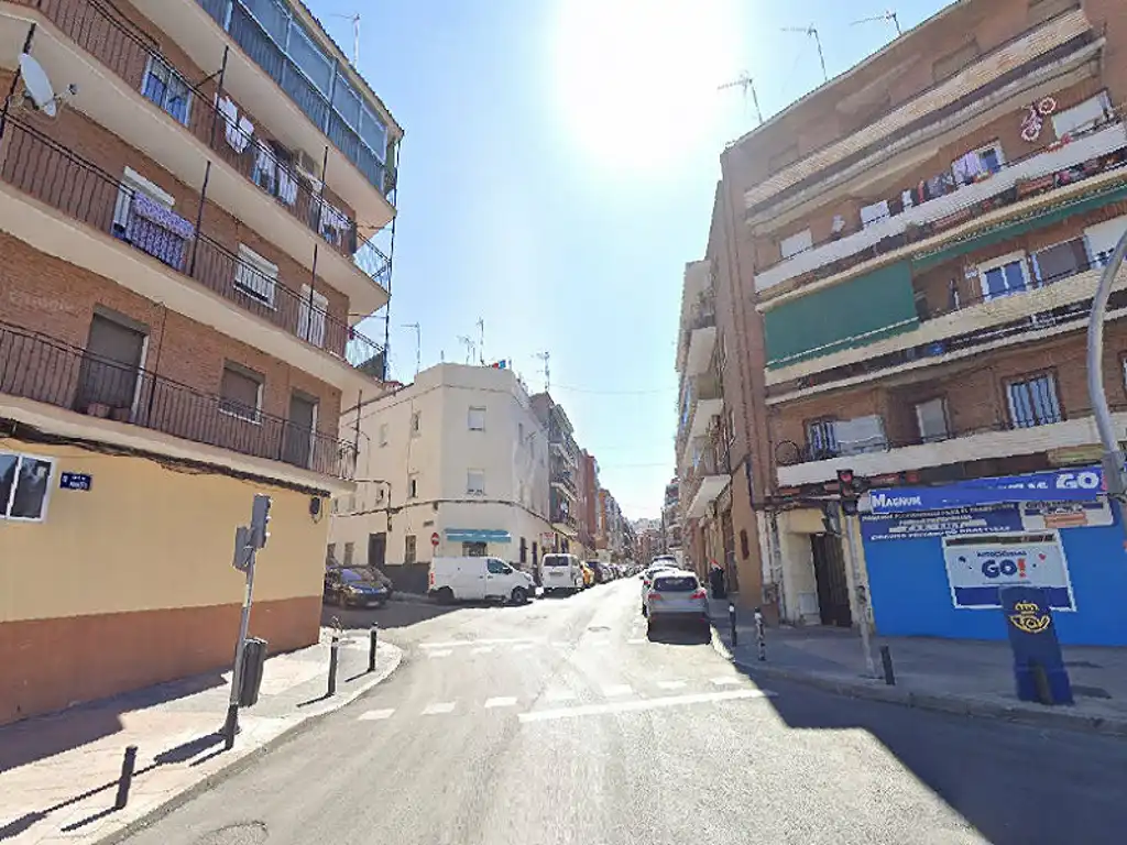 Vista exterior de Piso en venta en  Madrid Capital