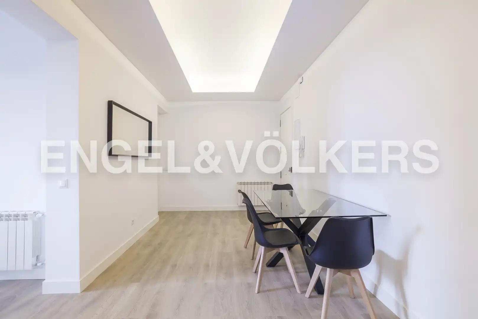 Dining room of Flat for rent in Madrid  with Air Conditioner, Heating and Furnished